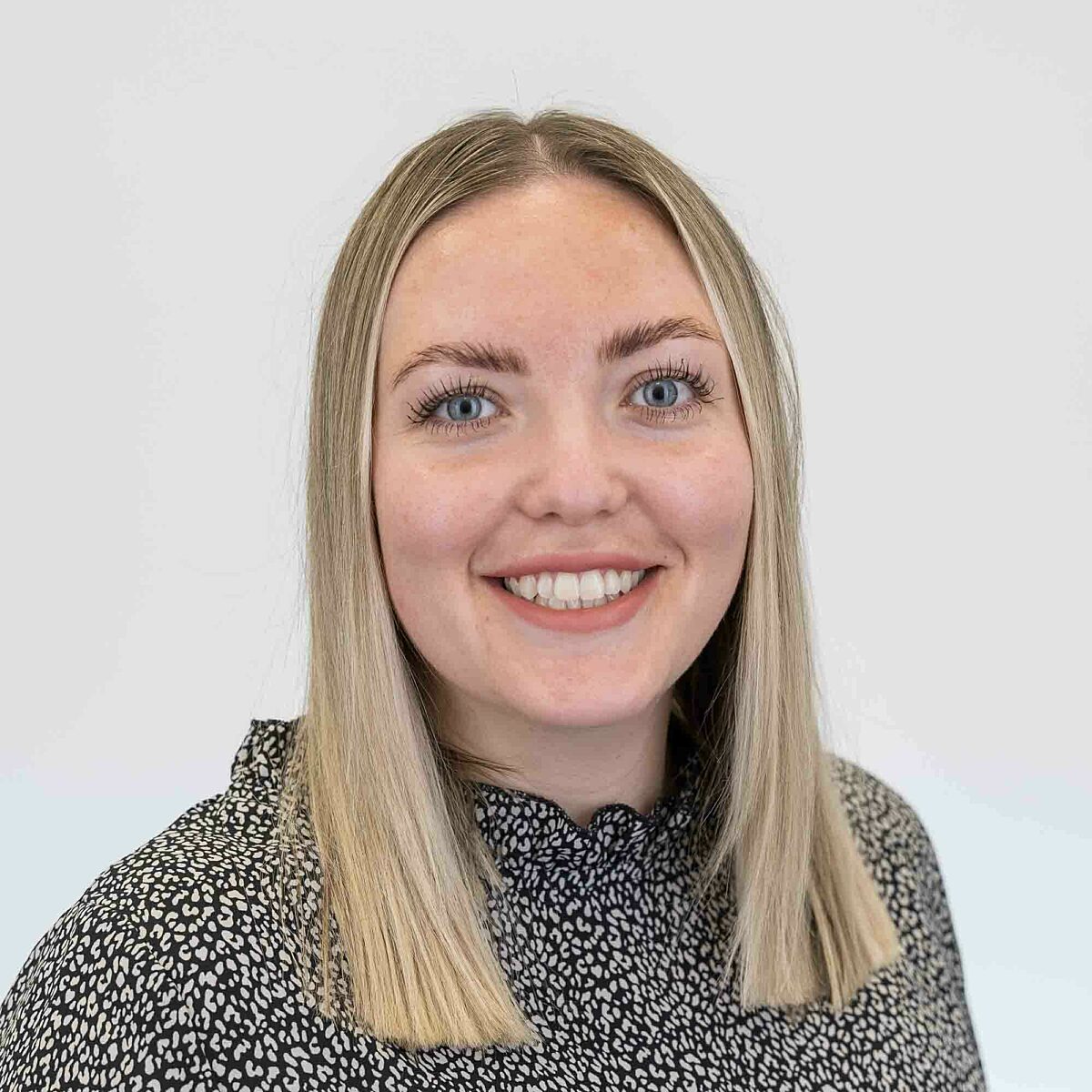 A photo of Leah Leach